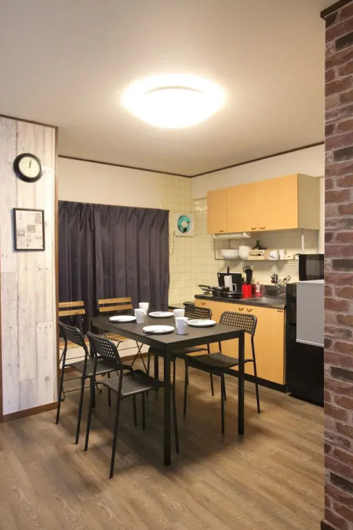 Alex's Home KUROMON