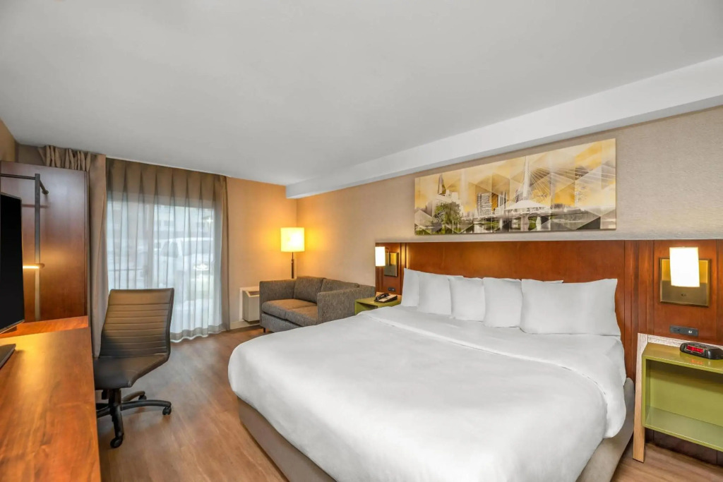 Comfort Inn Airport