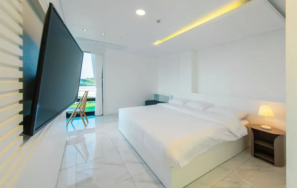 Siro Private Resort