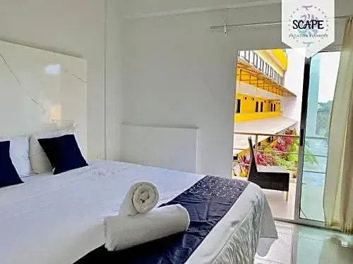 Hotel Suites DLT