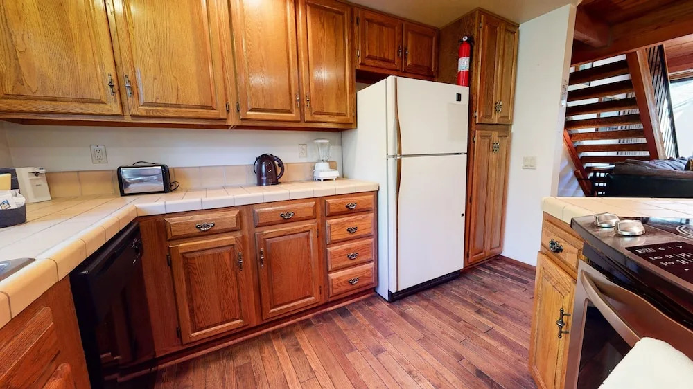 Snowflower 74 Spacious Condo with Great Complex Amenities, On The Shuttle Route by RedAwning