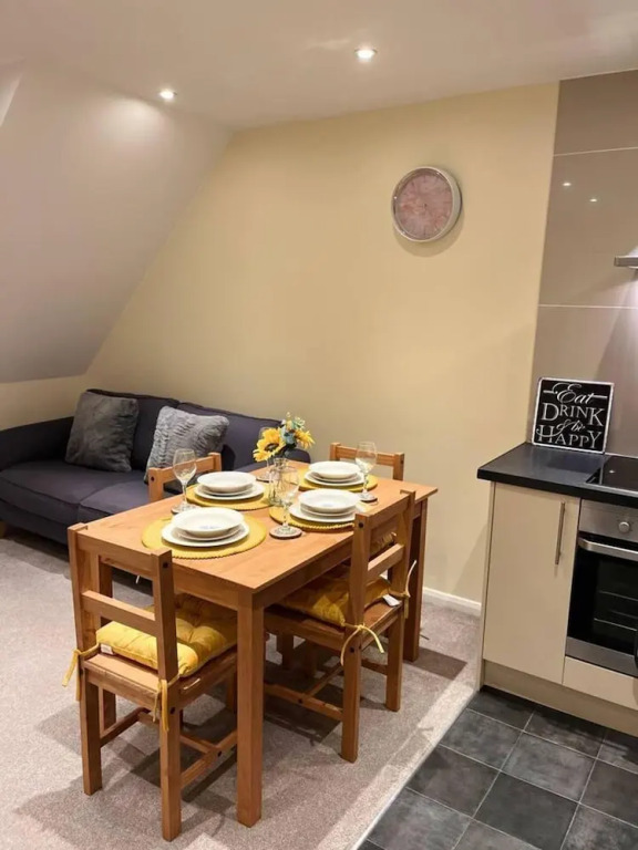 Central Location 2-bed Apartment in Maidstone