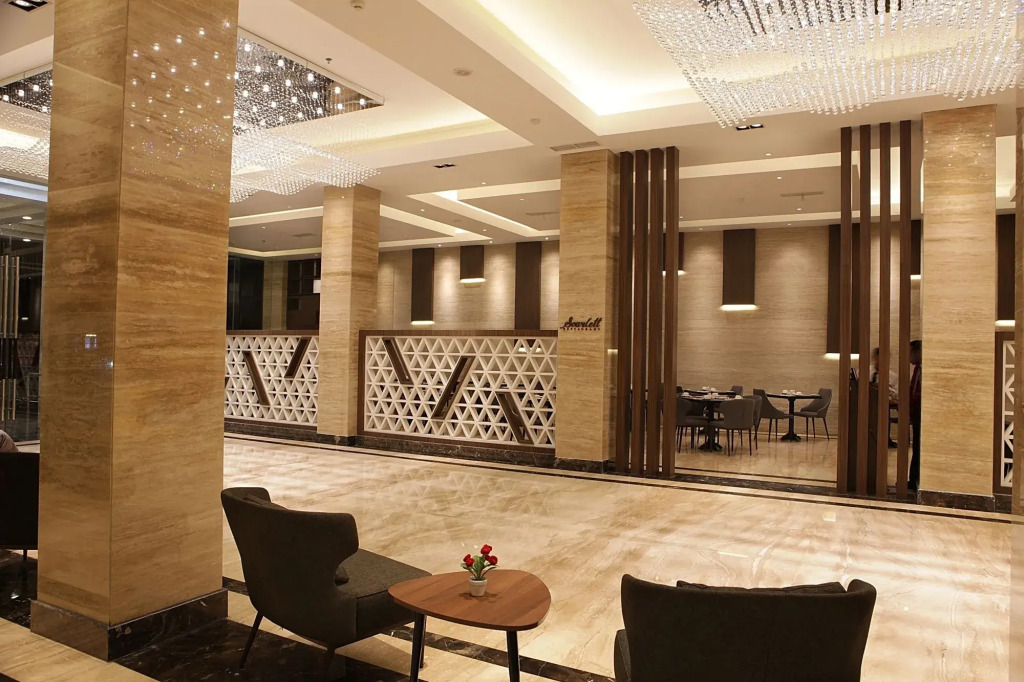 Pyramid Suites