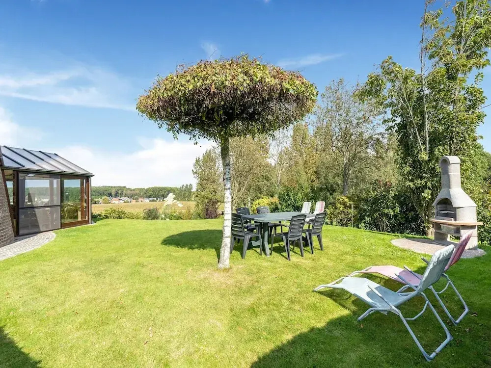 Charming Nieuwpoort Mill Retreat