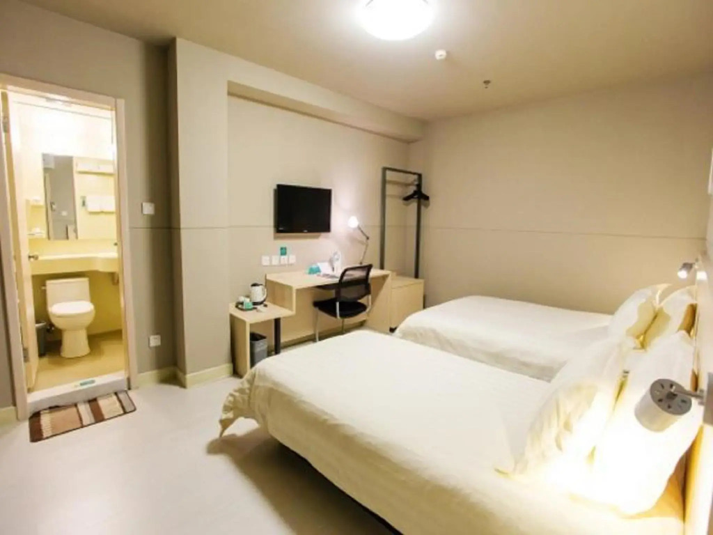 Jinjiang Inn Nanchang Bayi Square Yongshu Road