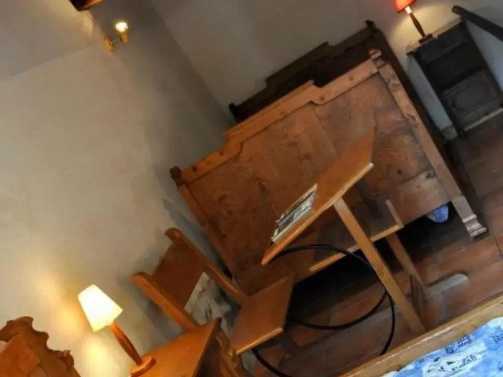 Gîte charmant avec cheminée et jardin clos près de Chazelles-sur-Lyon - FR-1-496-30