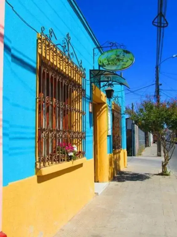 Hostal Renoir
