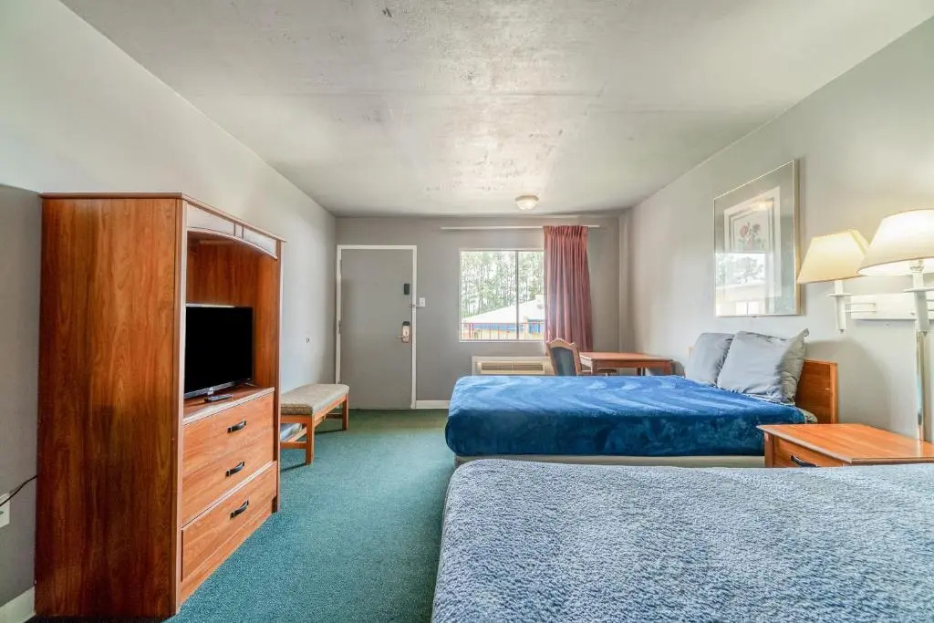 Economy Inn Livingston By OYO TX US 59