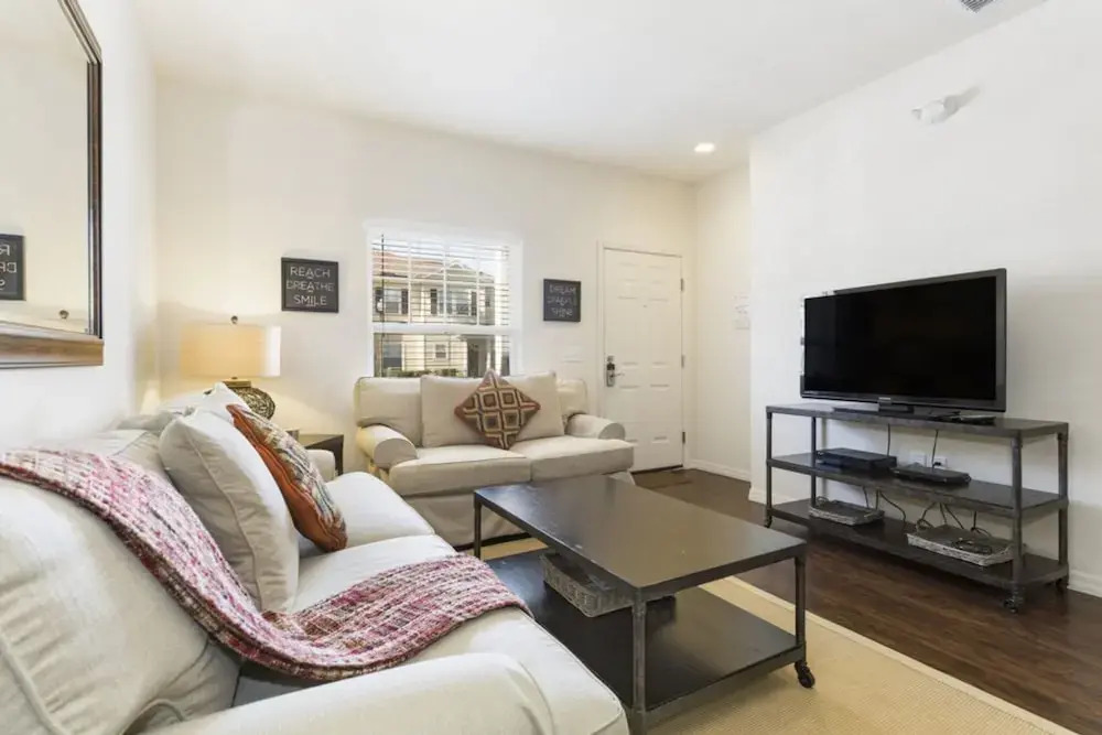Lucaya Village - 2904 Edenshire Way
