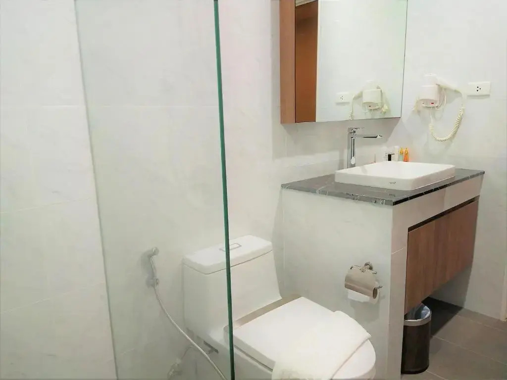 Chang Buri Resort & Koh Chang Hillside