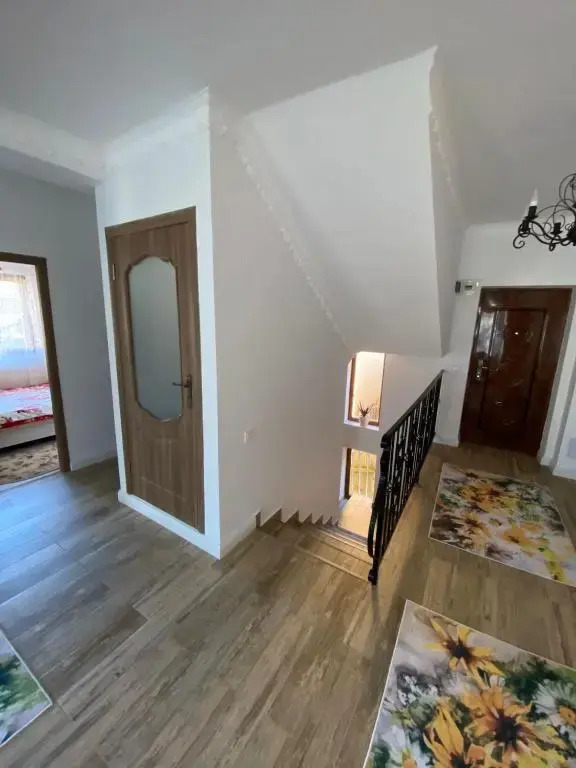 B House Bușteni