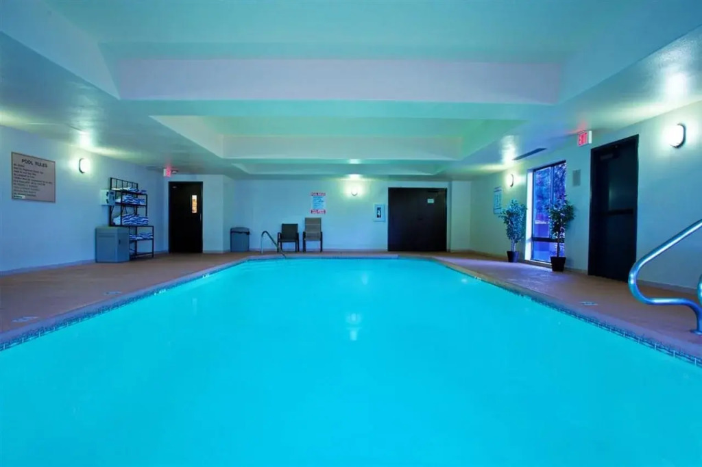 Country Inn & Suites by Radisson - Flagstaff East Route 66