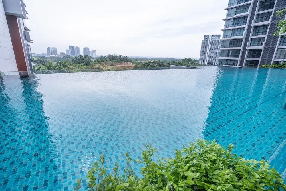 Grand Medini by RR JBcity
