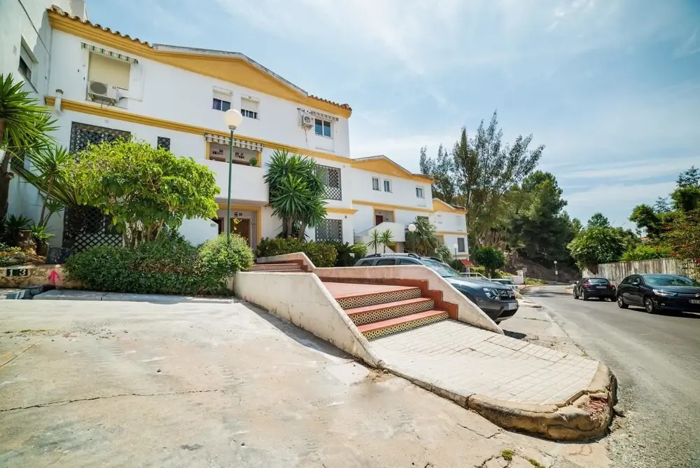 House With 4 Bedrooms in Fuengirola, With Pool Access and Terrace