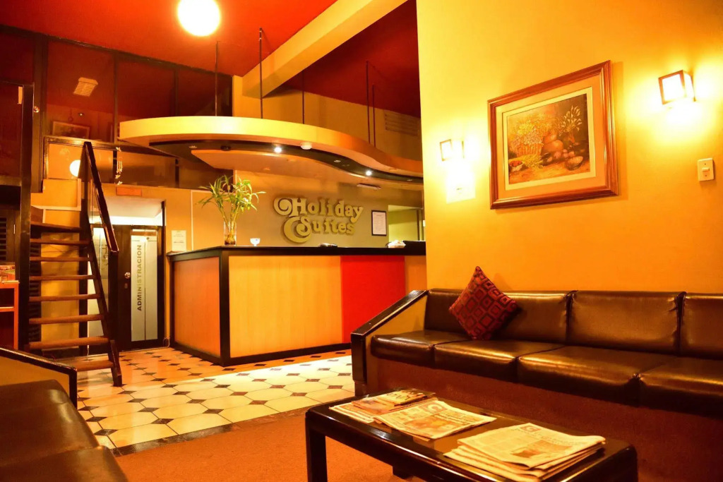 Holiday Suites