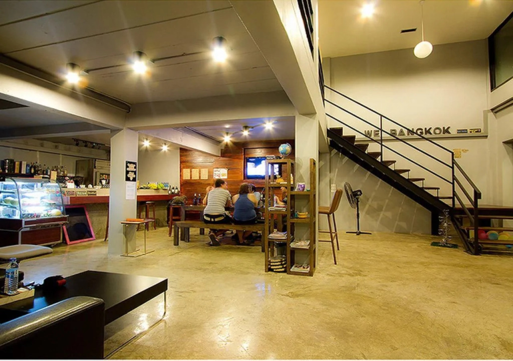We Bangkok Hostel