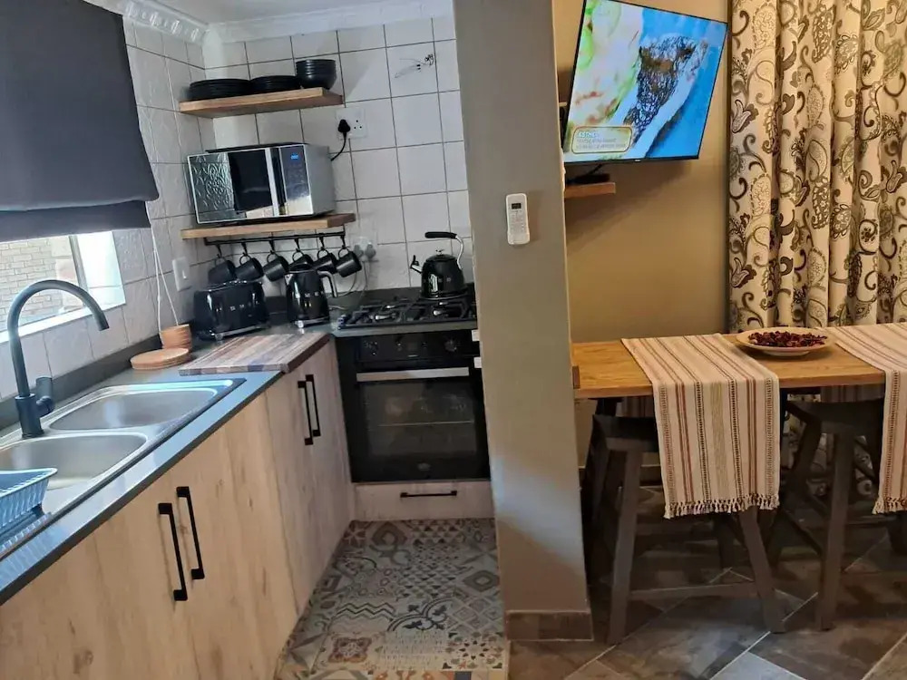 Hornbill Family Suites