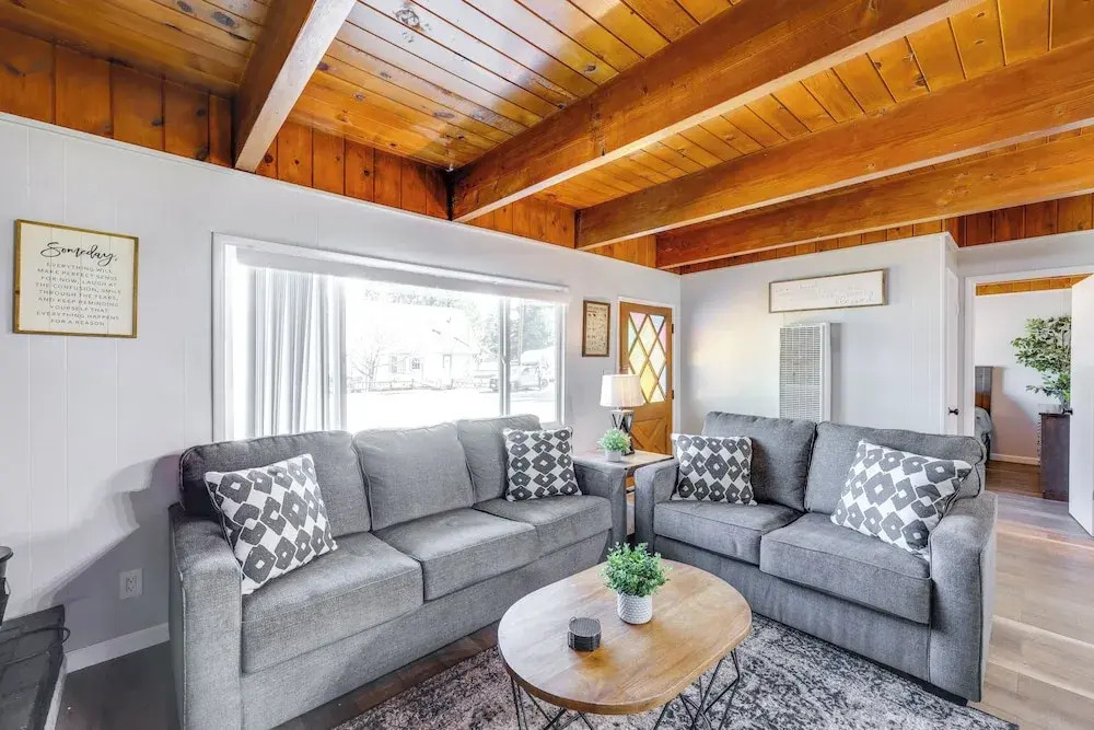 2 Mi to Trails: Modern Mountain Condo in Big Bear