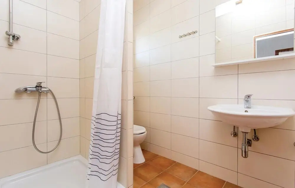 Beautiful Home in Punat With Wifi and 3 Bedrooms