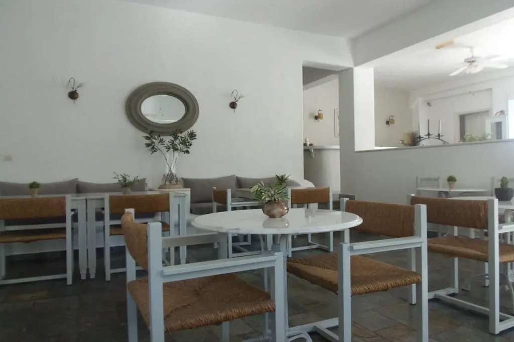 Hotel Manos