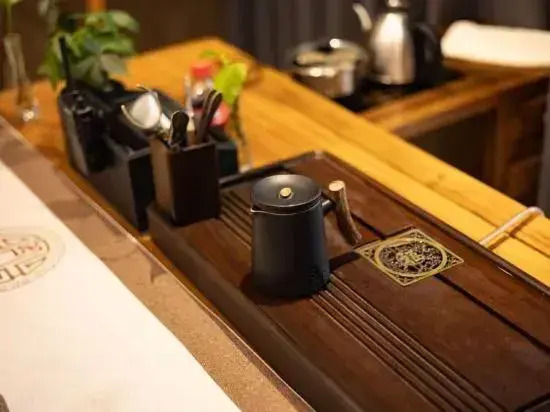Aimei Zunxiang Hotel (Jingmen Yima Guangcai Great Market Shop)