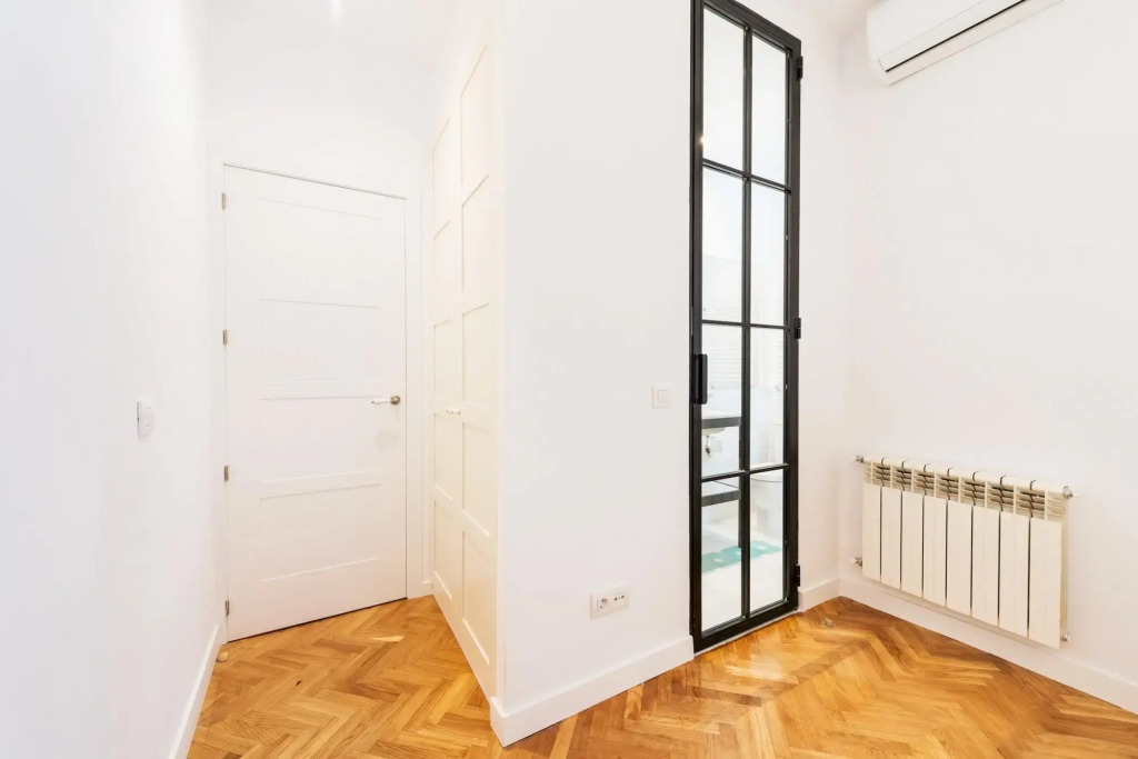 2 BD apartment next to Atocha train station. Atocha