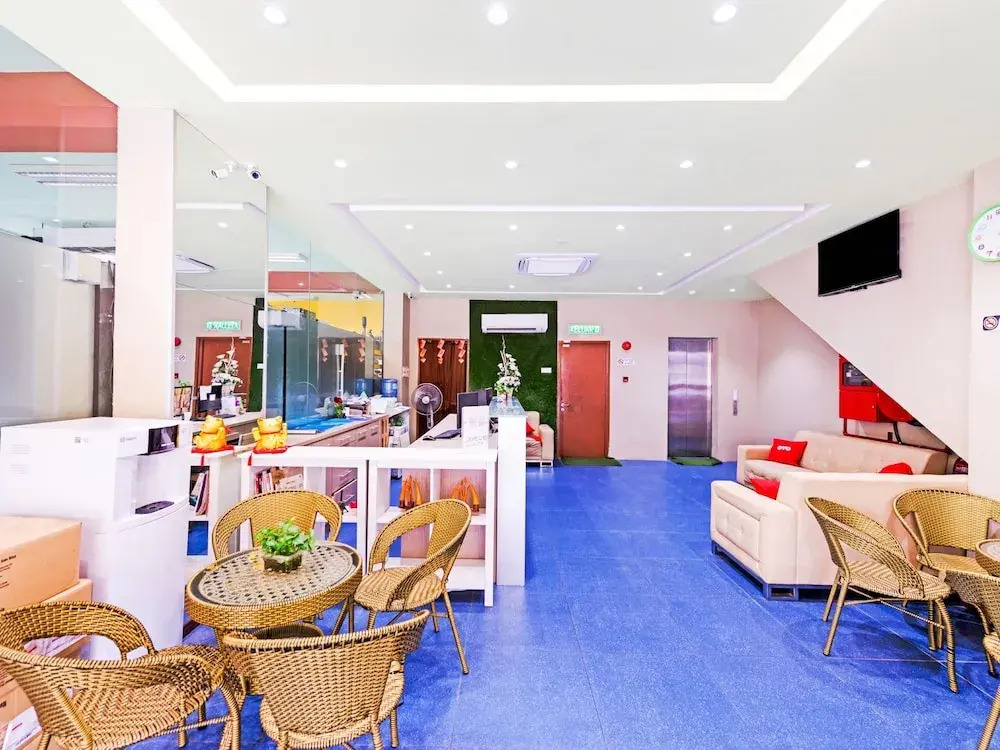 OYO 89628 Cool Hotel