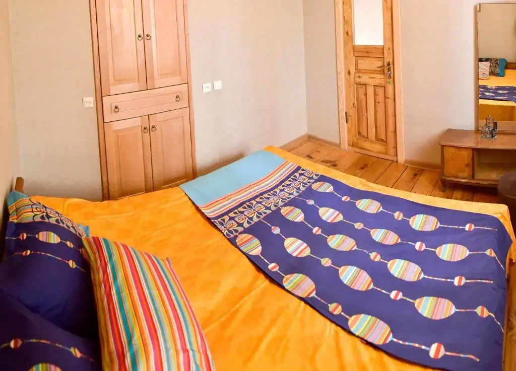 Corner 33