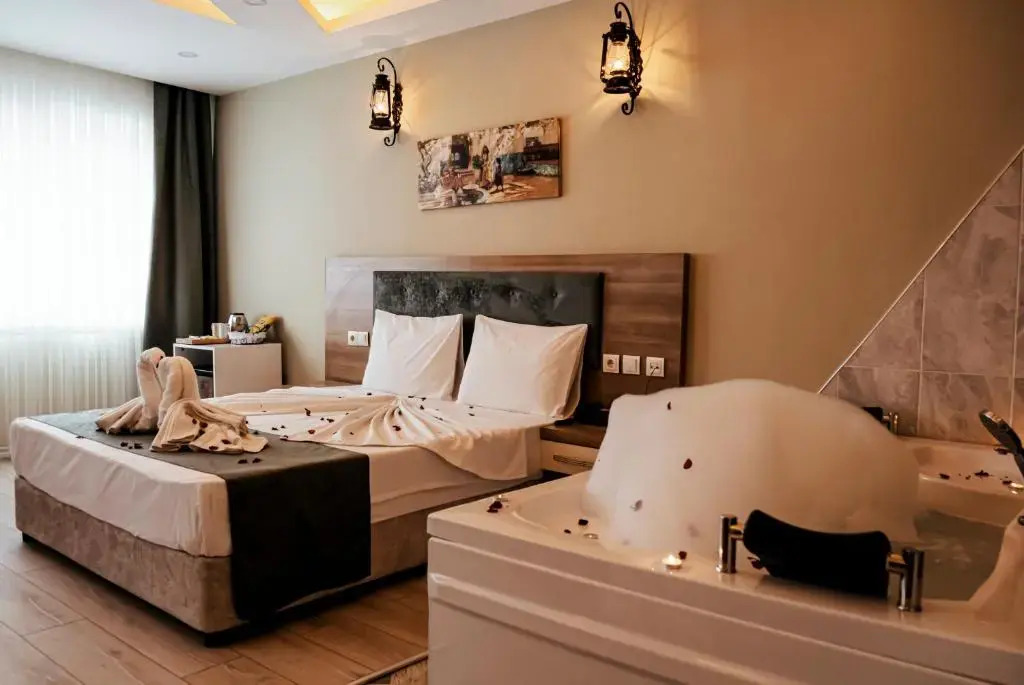 HASUNİ TAŞ HOTEL
