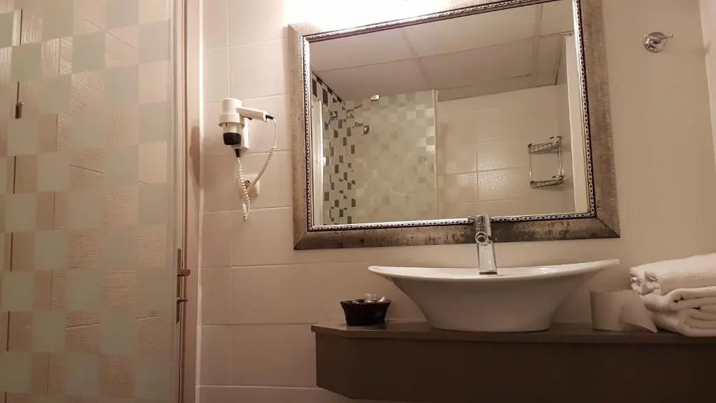 İleri Hotel & Apartments