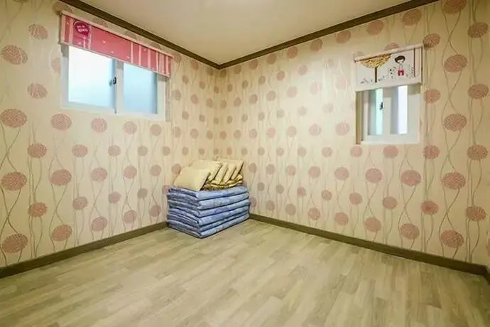 Seokmodo Haebichi Pension