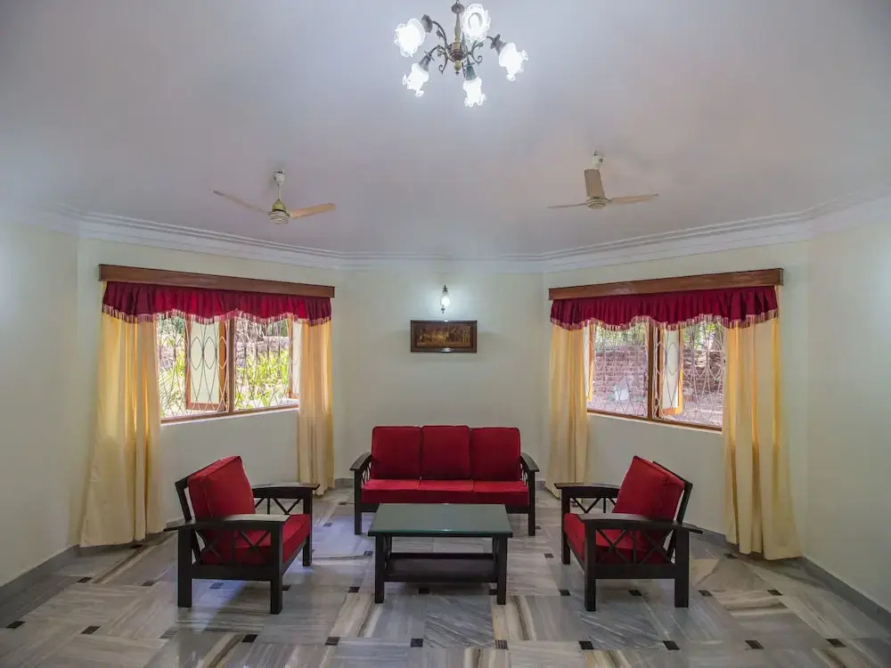 OYO 12028 Home Elegant 5BHK Villa Majorda