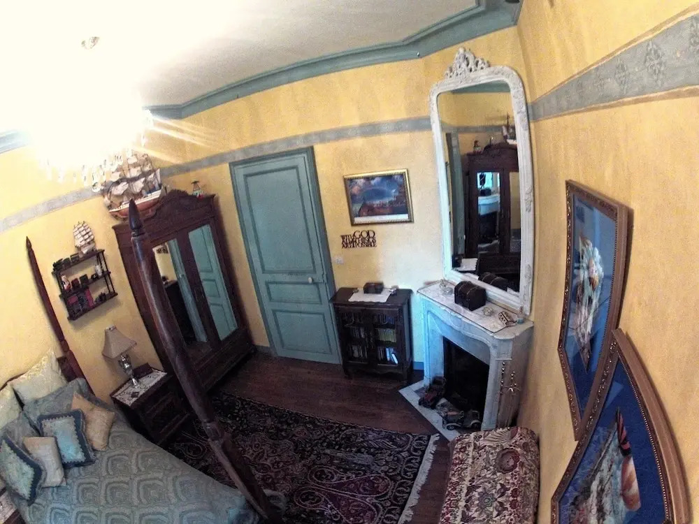 Chateau Le Mur