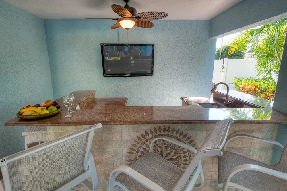 Beachbreeze Apartment 6