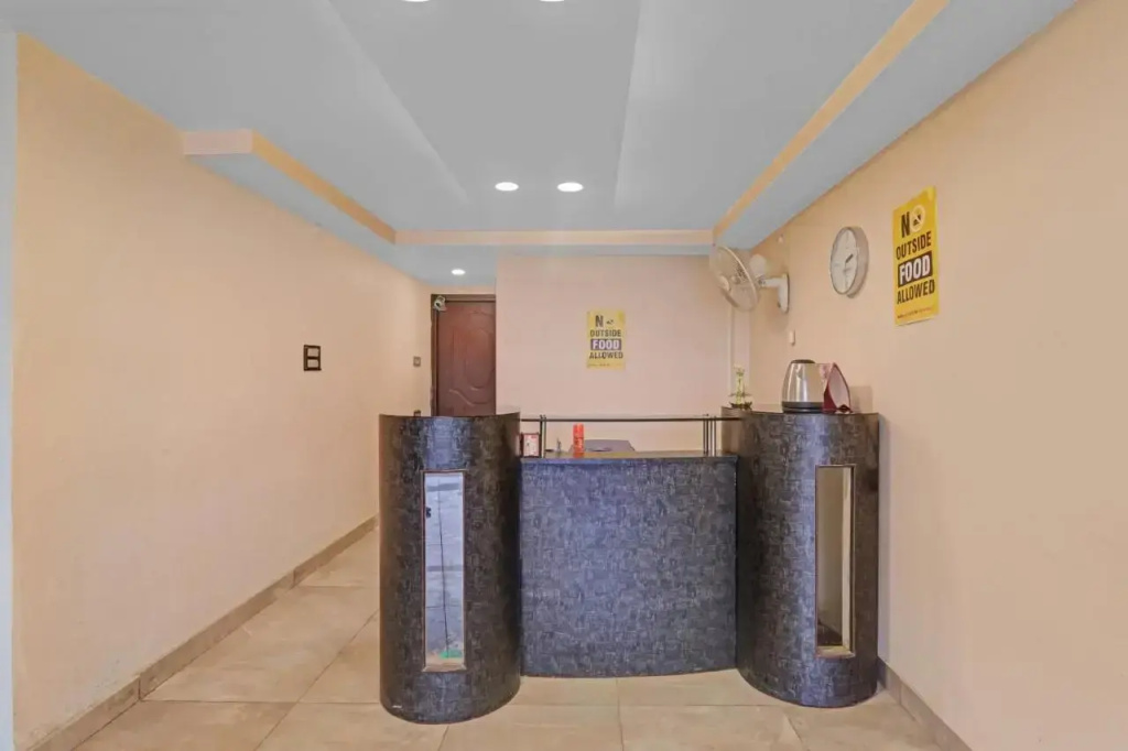 OYO Flagship 80648 HOTEL DDS LAWN