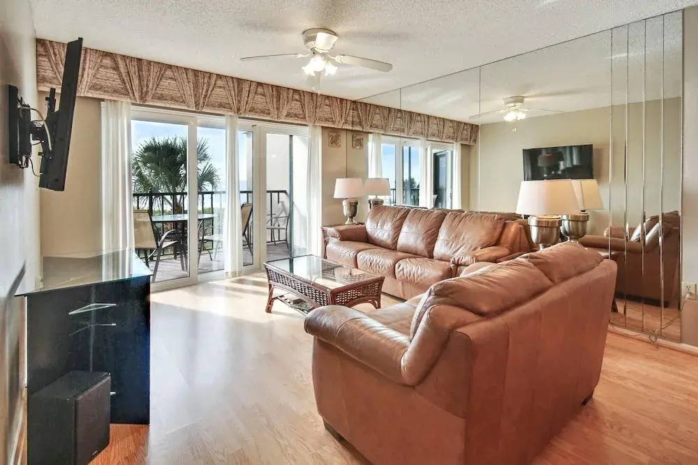 Land's End 302 Building 11 Beachfront With Private Balcony!