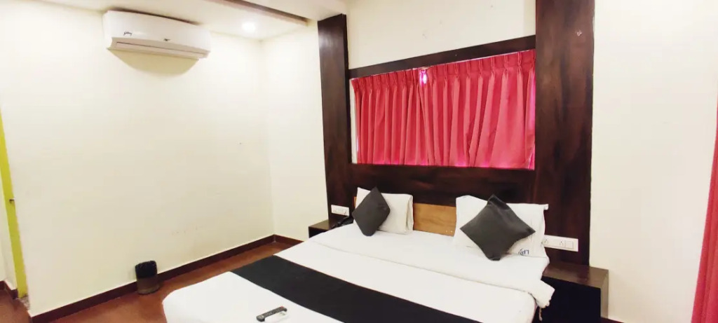 FabHotel Royal Wood Premier -Nr Domlur