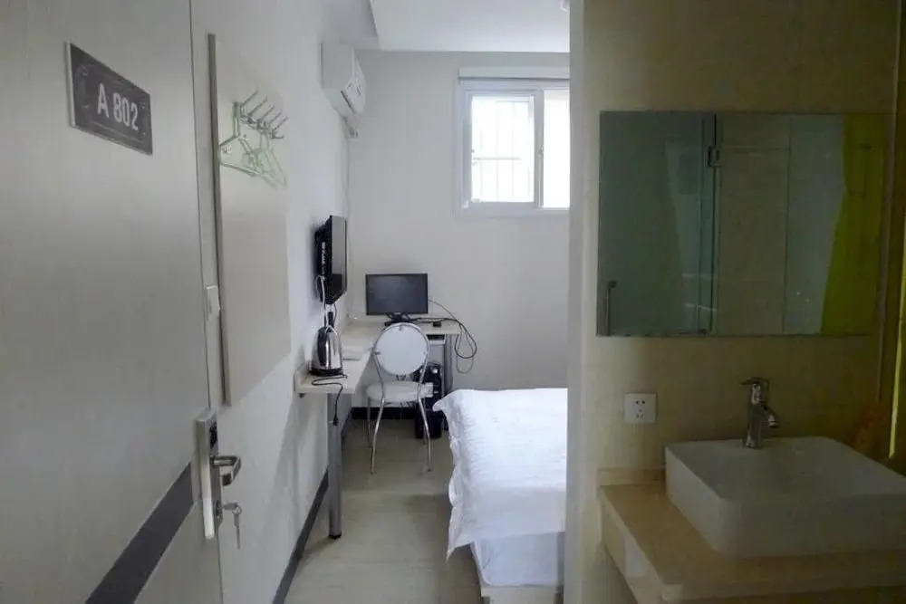 Shun 8 Hotel - Yulin
