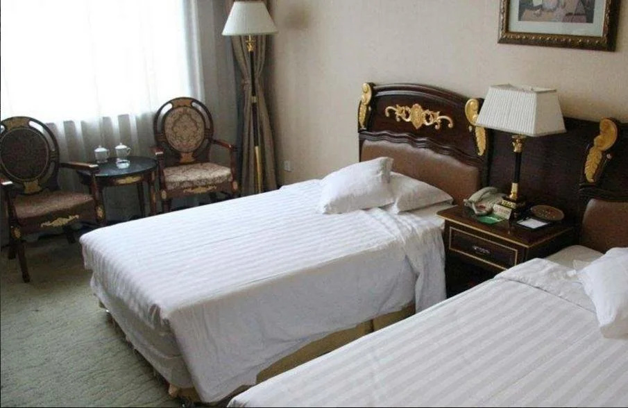 Royal Palace Hotel