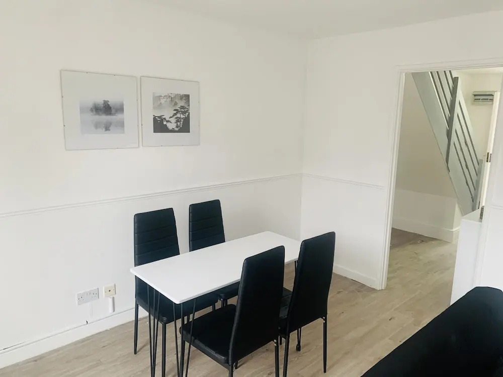 Impeccable 3 bed House in Brentwood