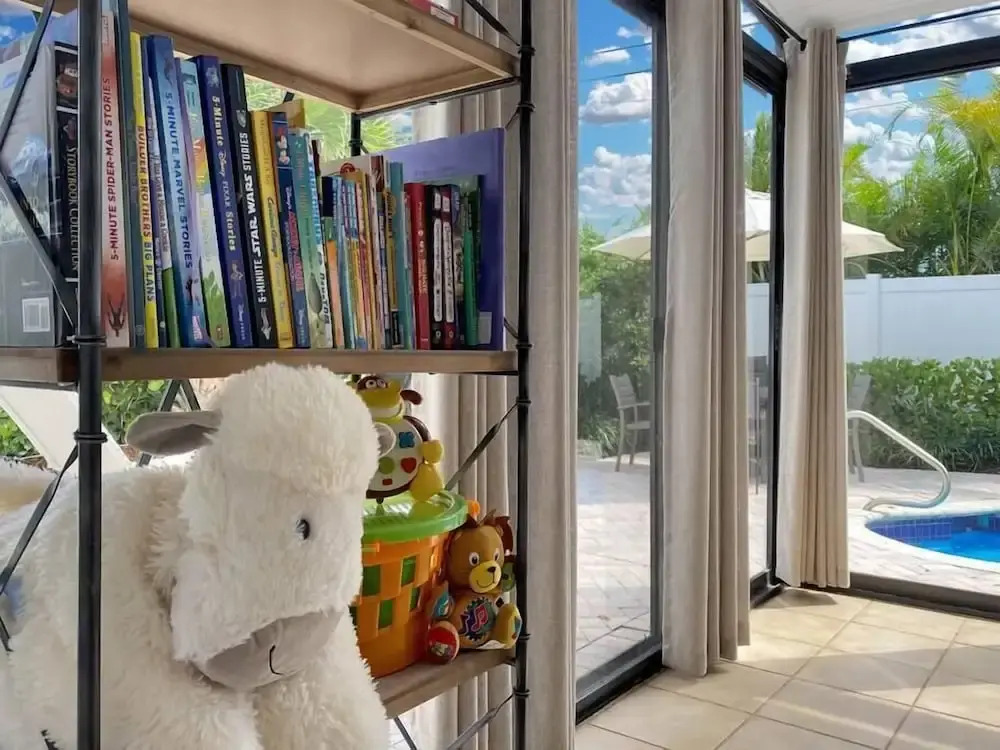 Seahorse Villa 2 by Dream Vacation