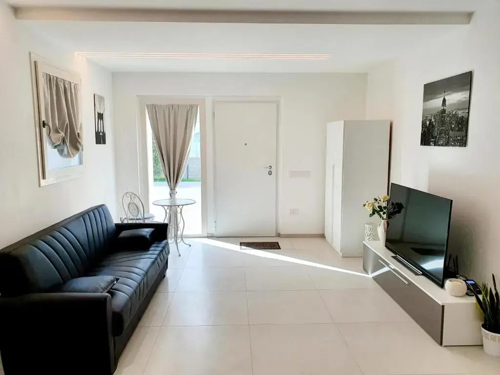 "Suite 19"