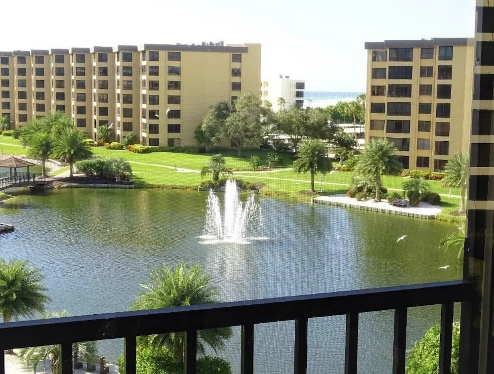 Gulf And Bay Club- B507 Great Location! 2 Bedroom Condo