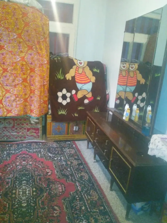 Nodir House