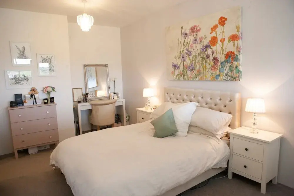 2 Bedroom Apartment Near Airport