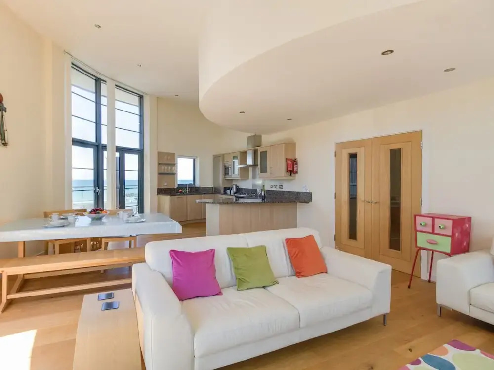 Westbay Penthouse