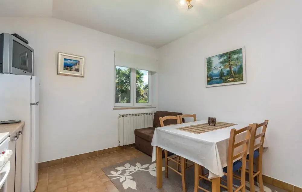 Amazing Home in Porec With Wifi and 2 Bedrooms