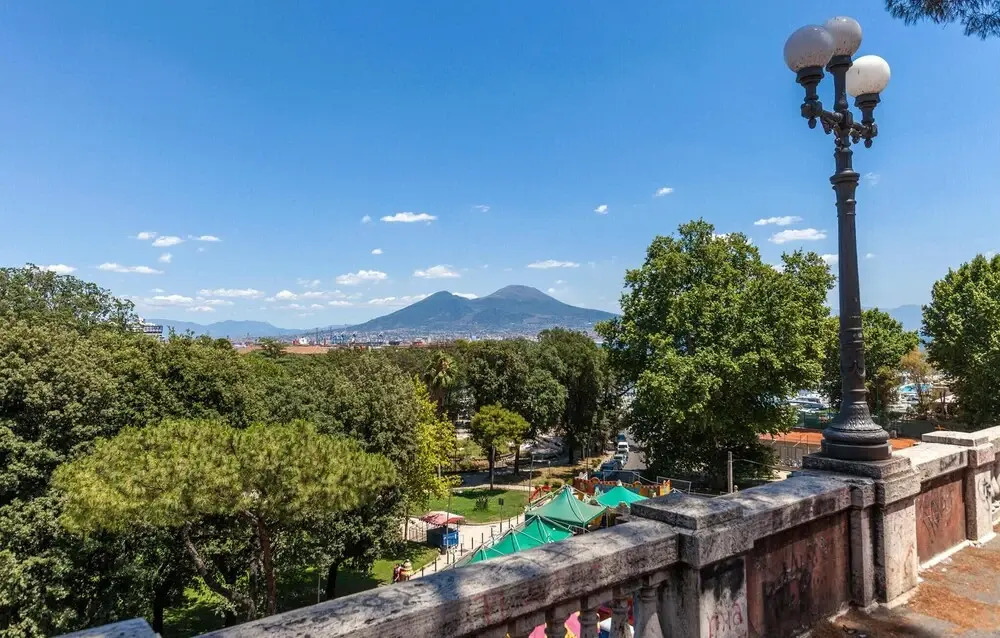 Stunning Apartment in Napoli With Wifi and 2 Bedrooms