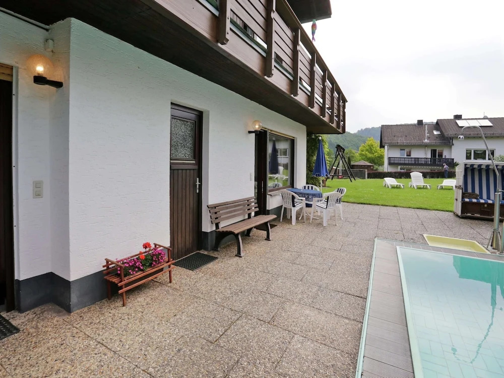 Apartment in Armsfeld With Pool