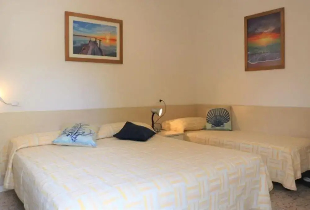Sunny Apartment Near the Beach